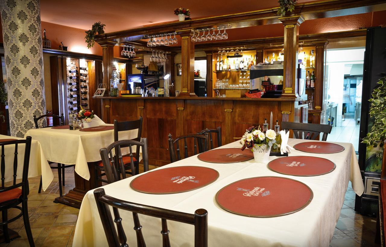 Pension Yellow Timisoara Bagian luar foto